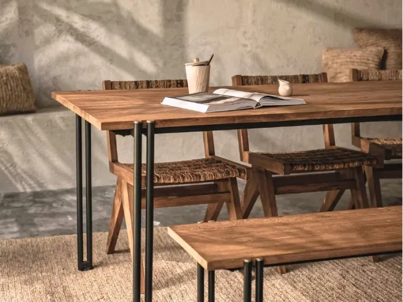 Comment choisir sa table à manger en bois massif : guide complet